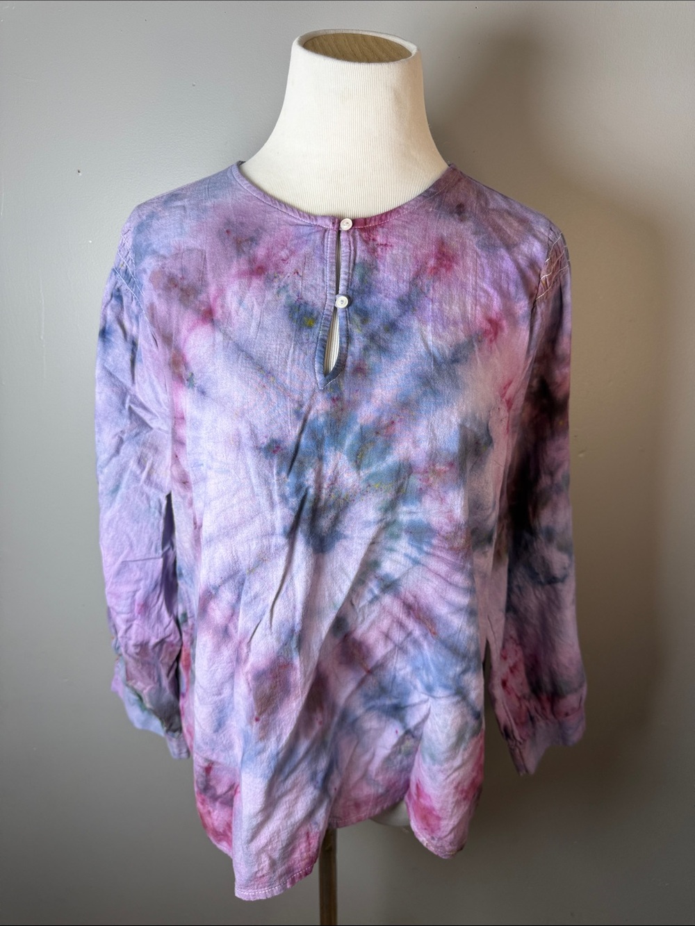 Tie-Dye Long Sleeve Keyhole Top - Lavender Pink Blue
